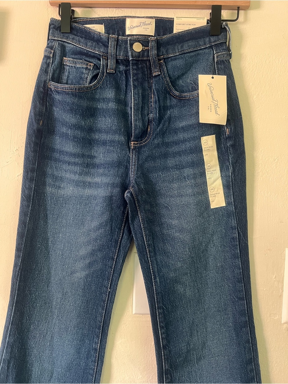 Universal Thread Women's Dark Blue Flare Jeans - Picture 3 of 8